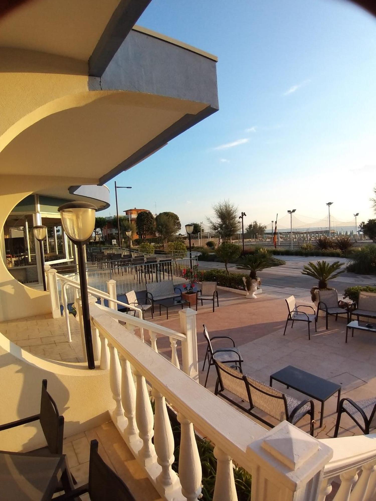 Hotel Ideal Rimini Exteriér fotografie