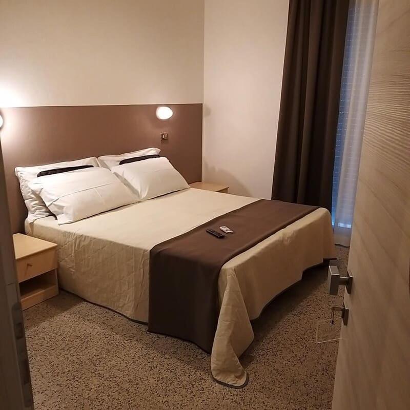 Hotel Ideal Rimini Exteriér fotografie