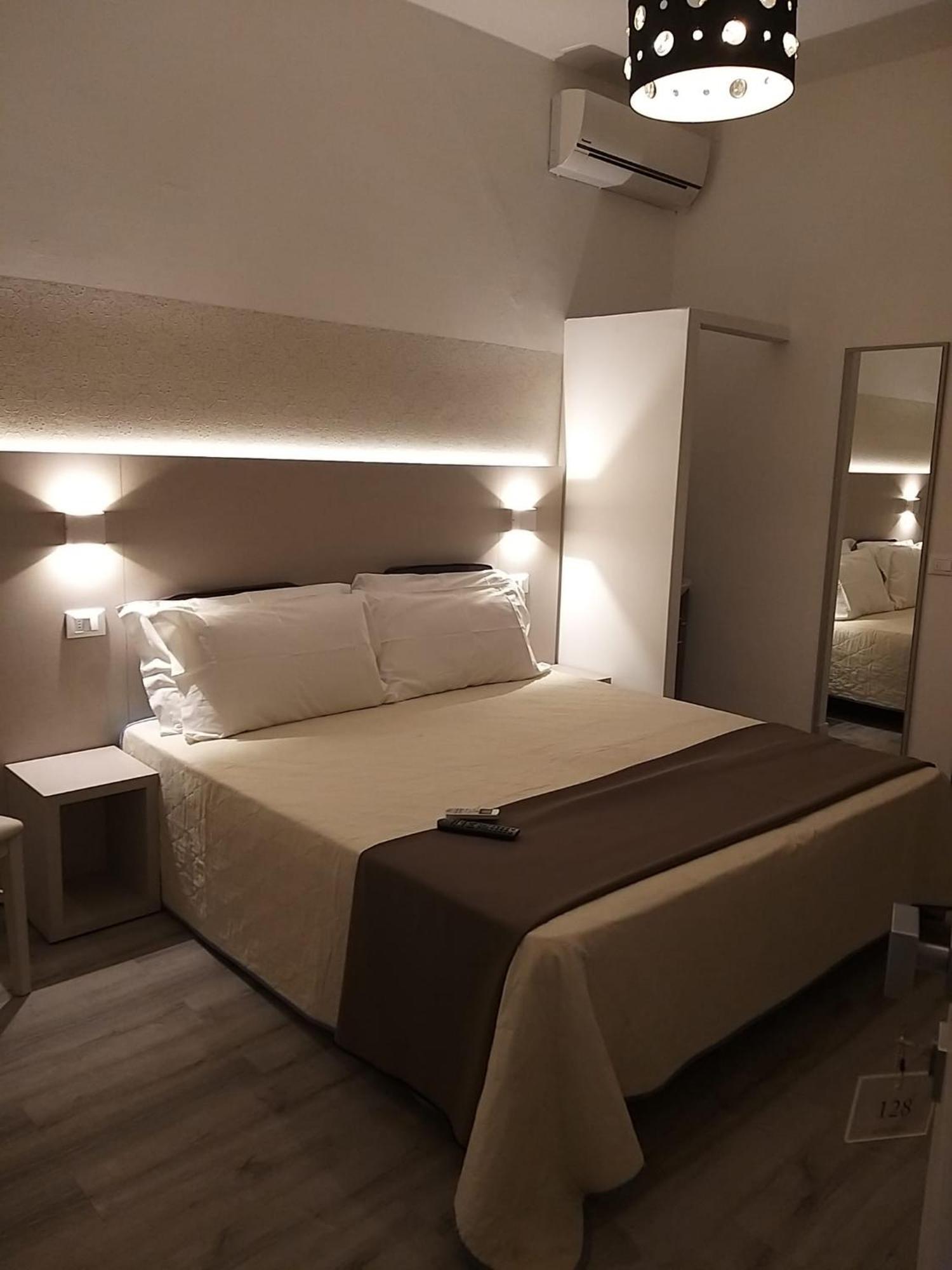 Hotel Ideal Rimini Exteriér fotografie