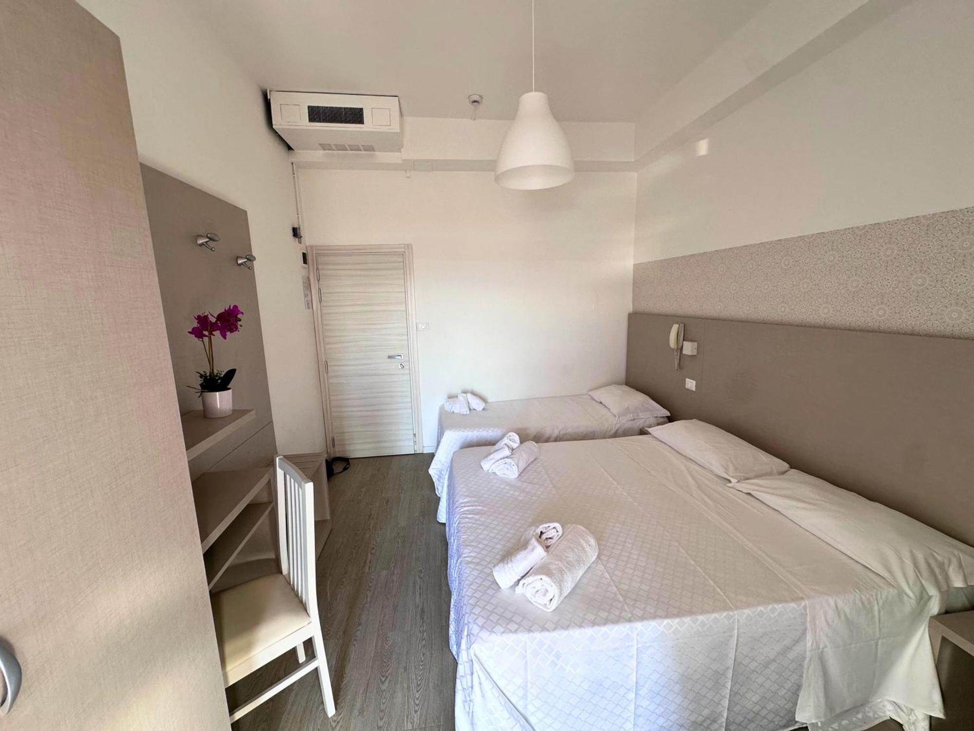 Hotel Ideal Rimini Exteriér fotografie