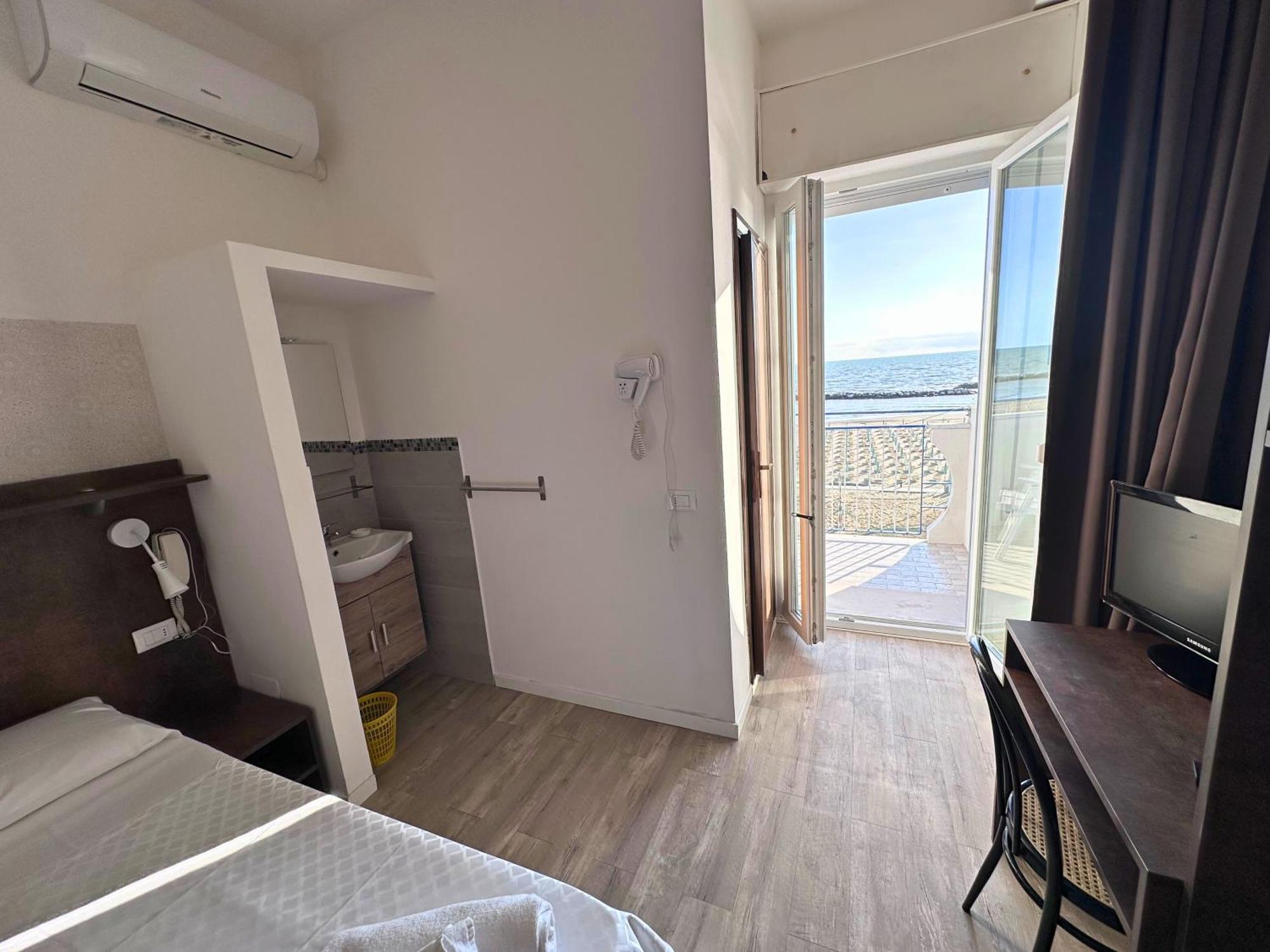 Hotel Ideal Rimini Exteriér fotografie